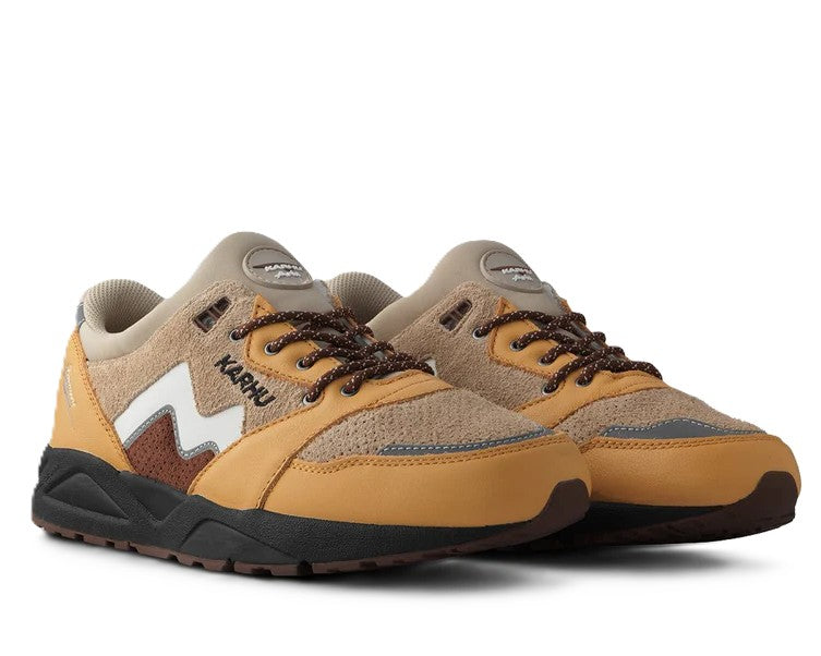 Karhu Aria 95 Oak Buff White