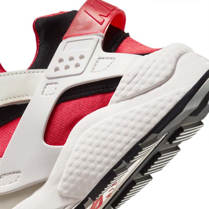 Nike Air Huarache Summit White/Summit White-University Red