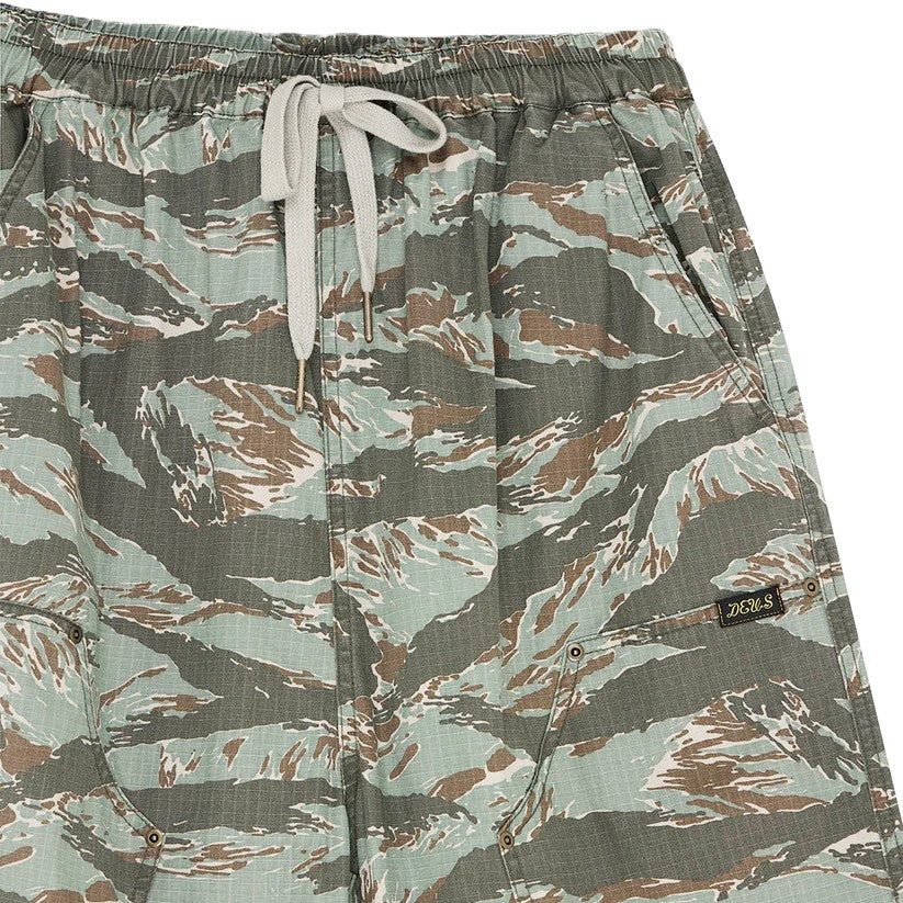 Deus Unforseen Short