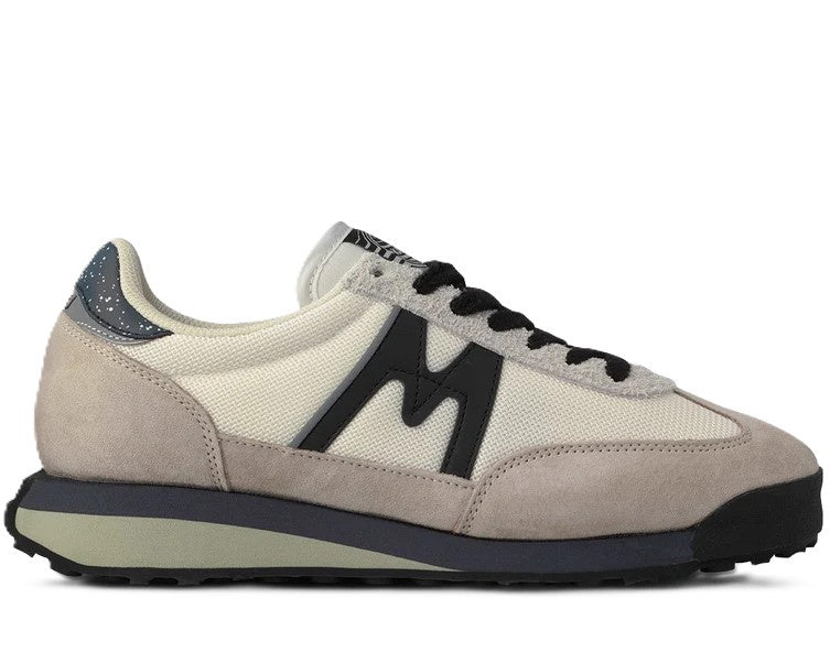 Karhu Mestari Control Silver Lining Jet Black