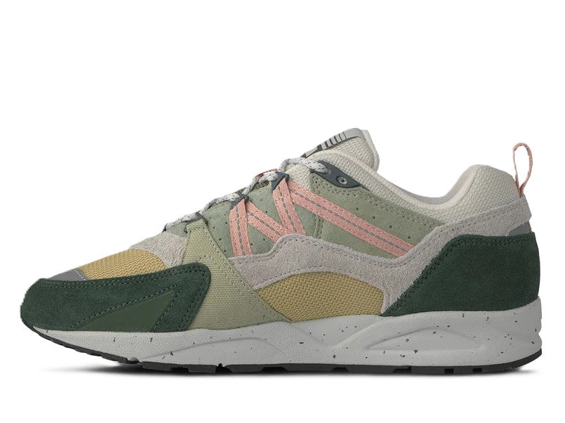 Karhu  Fusion 2.0  Darkest Spruce Cameo Rose