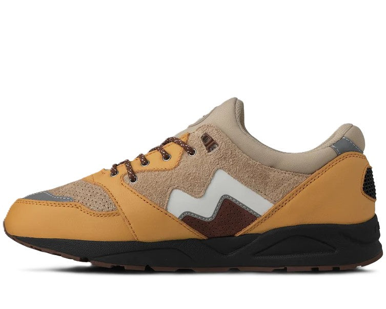 Karhu Aria 95 Oak Buff White