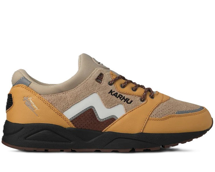 Karhu Aria 95 Oak Buff White