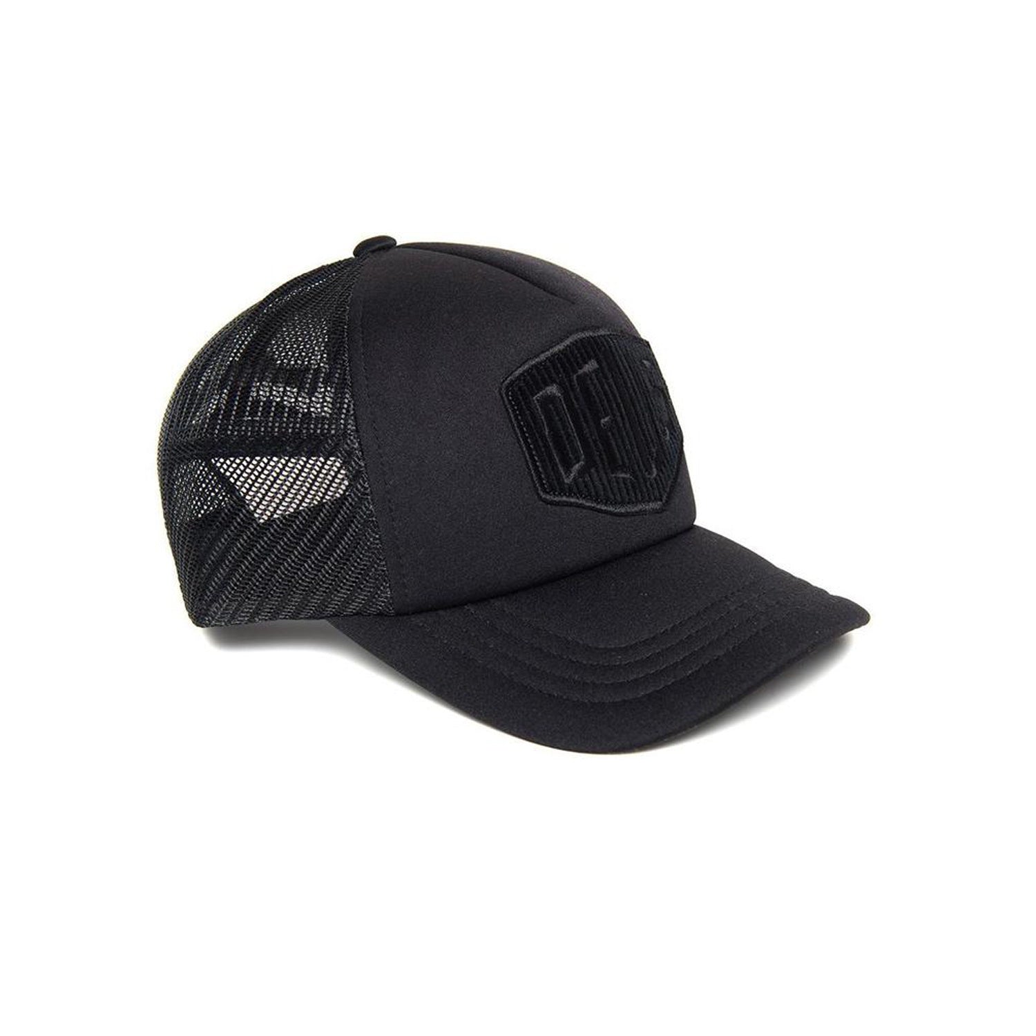 Deus Hayward Shield Trucker Black