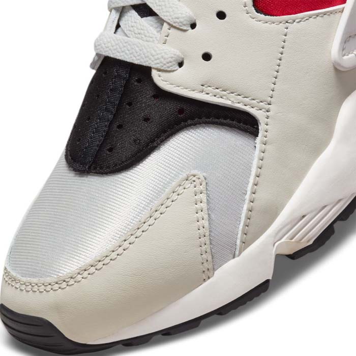 Nike Air Huarache Summit White/Summit White-University Red